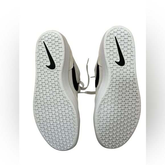 Nike SB Force 58 White Sneakers - Picture 6 of 9